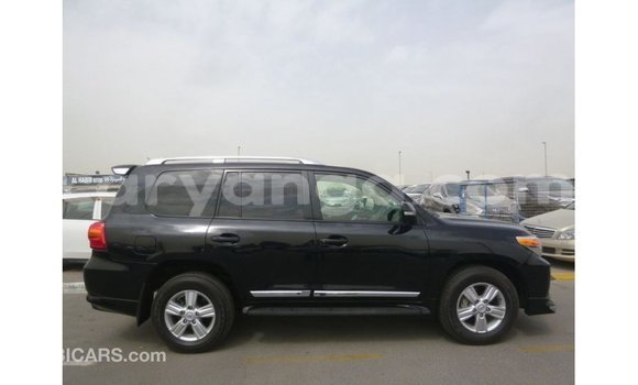 Acheter Import Voiture Toyota Land Cruiser Noir à Import - Dubai, Malawi Acheter Import Voiture Toyota Land Cruiser Noir à Import - Dubai, Malawi