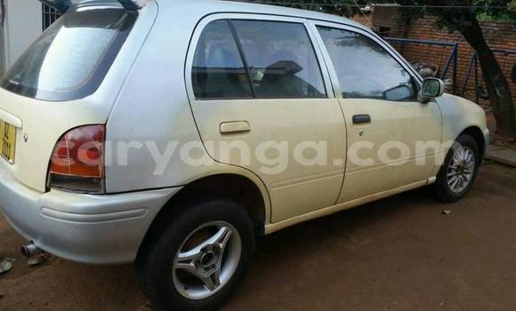 Nunua Ilio tumika Toyota Starlet Other Gari ndani ya Limete nchini Malawi Nunua Ilio tumika Toyota Starlet Other Gari ndani ya Limete nchini Malawi