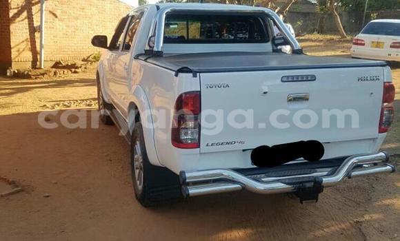 Acheter Occasion Voiture Toyota Hilux Blanc à Limete, Malawi Acheter Occasion Voiture Toyota Hilux Blanc à Limete, Malawi