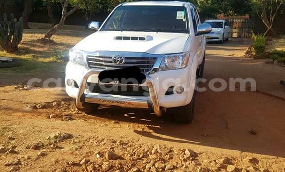 Acheter Occasion Voiture Toyota Hilux Blanc à Limete, Malawi Acheter Occasion Voiture Toyota Hilux Blanc à Limete, Malawi