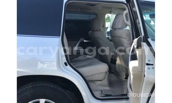 Nunua Imported Toyota Land Cruiser White Gari ndani ya Import - Dubai nchini Malawi Nunua Imported Toyota Land Cruiser White Gari ndani ya Import - Dubai nchini Malawi