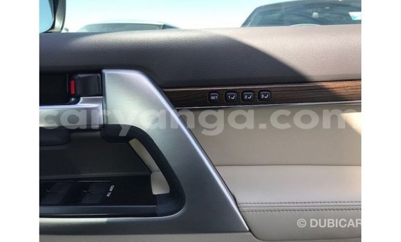 Nunua Imported Toyota Land Cruiser White Gari ndani ya Import - Dubai nchini Malawi Nunua Imported Toyota Land Cruiser White Gari ndani ya Import - Dubai nchini Malawi
