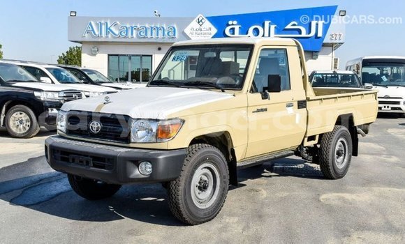 Nunua Imported Toyota Land Cruiser Beige Gari ndani ya Import - Dubai nchini Malawi Nunua Imported Toyota Land Cruiser Beige Gari ndani ya Import - Dubai nchini Malawi