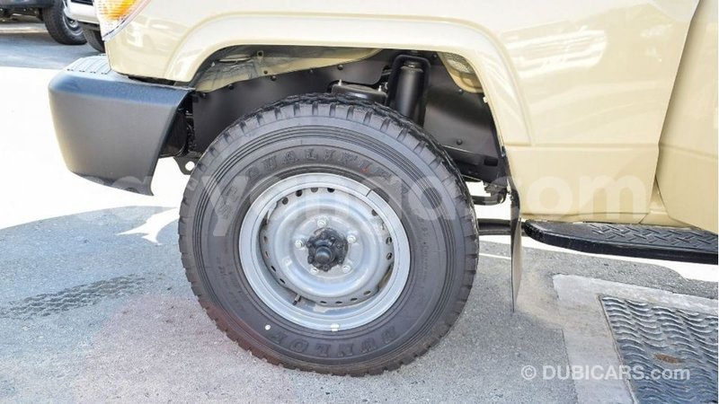 Big with watermark toyota land cruiser malawi import dubai 7624