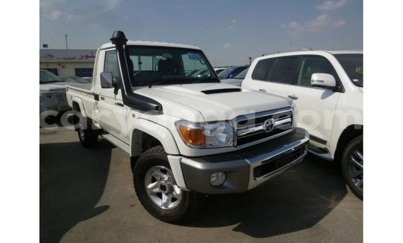 Buy Import Toyota Land Cruiser White Car in Import - Dubai in Malawi Buy Import Toyota Land Cruiser White Car in Import - Dubai in Malawi
