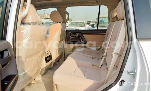 Buy Import Toyota Land Cruiser White Car in Import - Dubai in Malawi Buy Import Toyota Land Cruiser White Car in Import - Dubai in Malawi