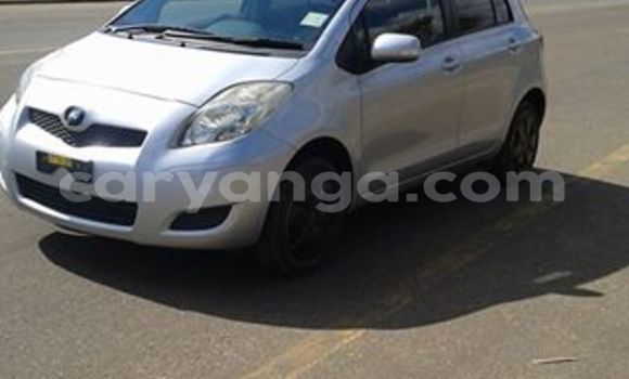 Acheter Occasion Voiture Toyota 4Runner Blanc à Lilongwe, Malawi Acheter Occasion Voiture Toyota 4Runner Blanc à Lilongwe, Malawi