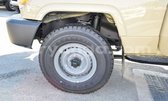 Buy Import Toyota Land Cruiser Beige Car in Import - Dubai in Malawi Buy Import Toyota Land Cruiser Beige Car in Import - Dubai in Malawi