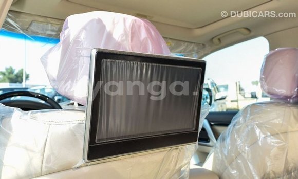 Buy Import Toyota Land Cruiser White Car in Import - Dubai in Malawi Buy Import Toyota Land Cruiser White Car in Import - Dubai in Malawi