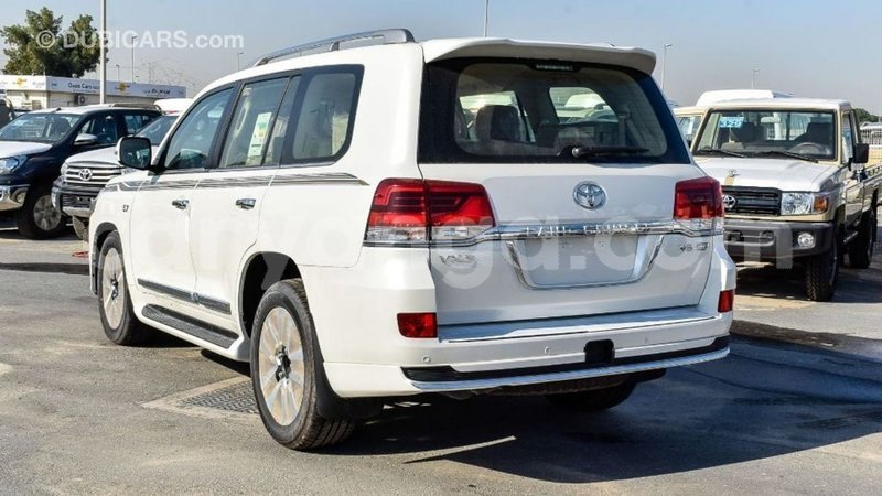 Big with watermark toyota land cruiser malawi import dubai 7641
