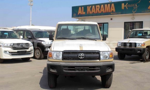 Buy Import Toyota Land Cruiser Beige Car in Import - Dubai in Malawi Buy Import Toyota Land Cruiser Beige Car in Import - Dubai in Malawi