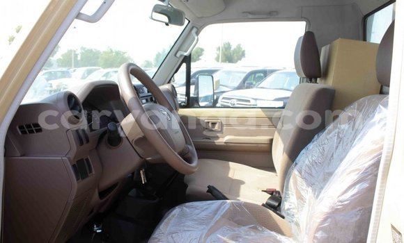 Buy Import Toyota Land Cruiser Beige Car in Import - Dubai in Malawi Buy Import Toyota Land Cruiser Beige Car in Import - Dubai in Malawi