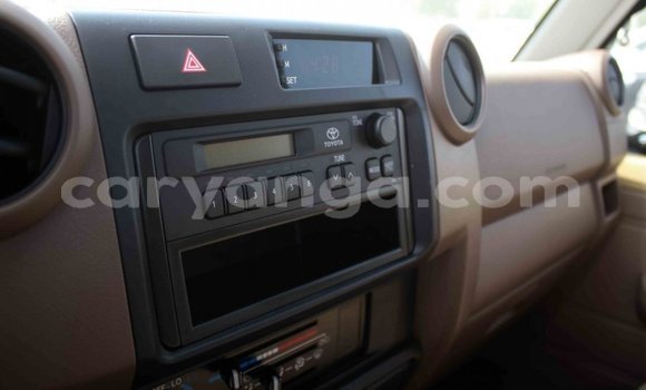 Buy Import Toyota Land Cruiser Beige Car in Import - Dubai in Malawi Buy Import Toyota Land Cruiser Beige Car in Import - Dubai in Malawi