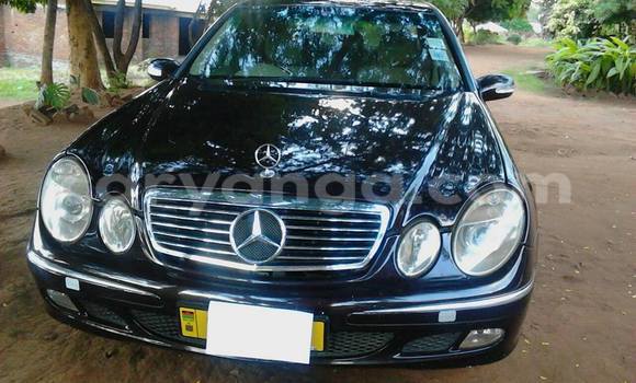 Acheter Occasion Voiture Mercedes‒Benz E–Class Noir à Limete, Malawi Acheter Occasion Voiture Mercedes‒Benz E–Class Noir à Limete, Malawi