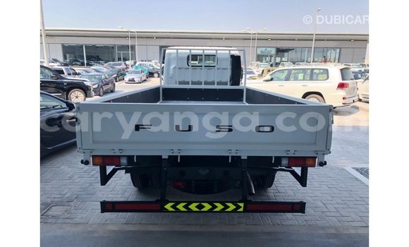 Nunua Imported Mitsubishi Canter White Gari ndani ya Import - Dubai nchini Malawi Nunua Imported Mitsubishi Canter White Gari ndani ya Import - Dubai nchini Malawi