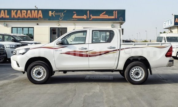 Buy Import Toyota Hilux White Car in Import - Dubai in Malawi Buy Import Toyota Hilux White Car in Import - Dubai in Malawi