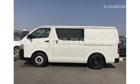 Buy Import Toyota Hiace White Car in Import - Dubai in Malawi Buy Import Toyota Hiace White Car in Import - Dubai in Malawi