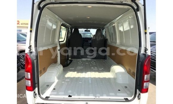 Buy Import Toyota Hiace White Car in Import - Dubai in Malawi Buy Import Toyota Hiace White Car in Import - Dubai in Malawi