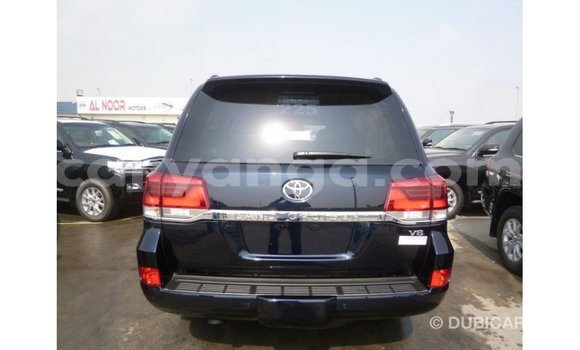 Acheter Import Voiture Toyota Land Cruiser Bleu à Import - Dubai, Malawi Acheter Import Voiture Toyota Land Cruiser Bleu à Import - Dubai, Malawi