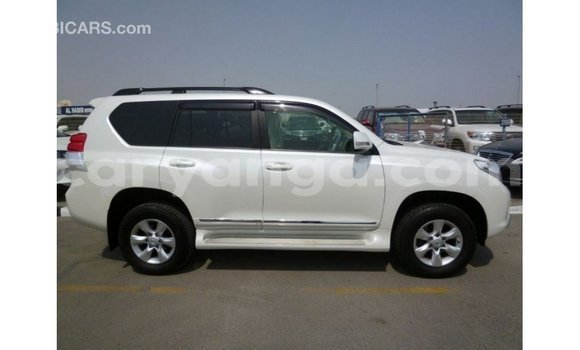 Acheter Import Voiture Toyota Prado Blanc à Import - Dubai, Malawi Acheter Import Voiture Toyota Prado Blanc à Import - Dubai, Malawi