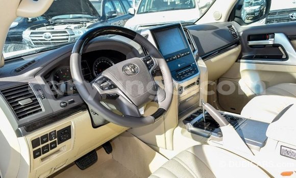 Buy Import Toyota Land Cruiser White Car in Import - Dubai in Malawi Buy Import Toyota Land Cruiser White Car in Import - Dubai in Malawi
