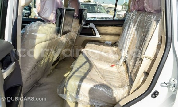 Buy Import Toyota Land Cruiser White Car in Import - Dubai in Malawi Buy Import Toyota Land Cruiser White Car in Import - Dubai in Malawi
