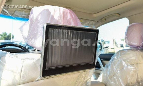 Buy Import Toyota Land Cruiser White Car in Import - Dubai in Malawi Buy Import Toyota Land Cruiser White Car in Import - Dubai in Malawi