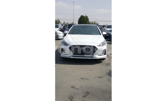 Buy Import Hyundai Sonata White Car in Import - Dubai in Malawi Buy Import Hyundai Sonata White Car in Import - Dubai in Malawi
