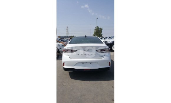 Buy Import Hyundai Sonata White Car in Import - Dubai in Malawi Buy Import Hyundai Sonata White Car in Import - Dubai in Malawi