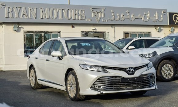 Buy Import Toyota Camry White Car in Import - Dubai in Malawi Buy Import Toyota Camry White Car in Import - Dubai in Malawi