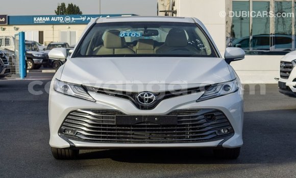 Buy Import Toyota Camry White Car in Import - Dubai in Malawi Buy Import Toyota Camry White Car in Import - Dubai in Malawi