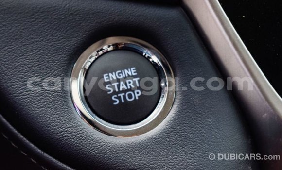 Acheter Import Voiture Toyota Land Cruiser Blanc à Import - Dubai, Malawi Acheter Import Voiture Toyota Land Cruiser Blanc à Import - Dubai, Malawi