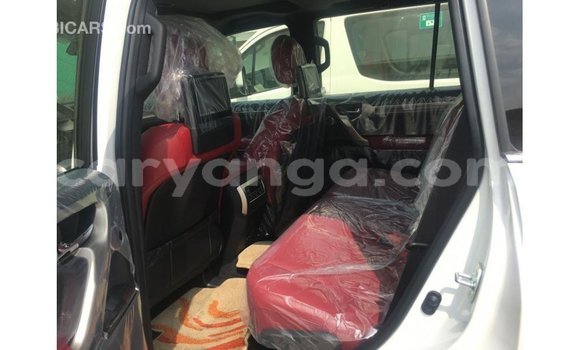 Acheter Import Voiture Lexus GX Blanc à Import - Dubai, Malawi Acheter Import Voiture Lexus GX Blanc à Import - Dubai, Malawi