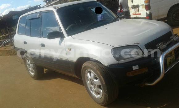 Buy Used Toyota RAV4 White Car in Limete in Malawi Buy Used Toyota RAV4 White Car in Limete in Malawi