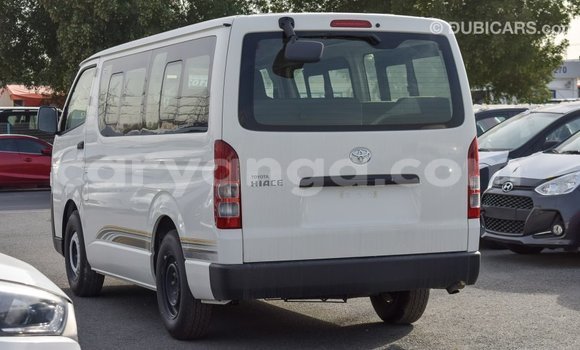 Buy Import Toyota Hiace White Car in Import - Dubai in Malawi Buy Import Toyota Hiace White Car in Import - Dubai in Malawi