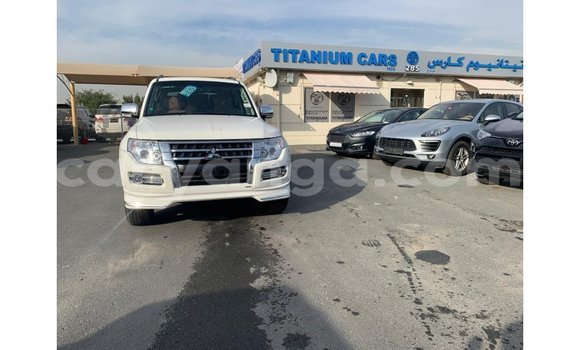 Buy Import Mitsubishi Pajero White Car in Import - Dubai in Malawi Buy Import Mitsubishi Pajero White Car in Import - Dubai in Malawi