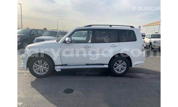 Buy Import Mitsubishi Pajero White Car in Import - Dubai in Malawi Buy Import Mitsubishi Pajero White Car in Import - Dubai in Malawi