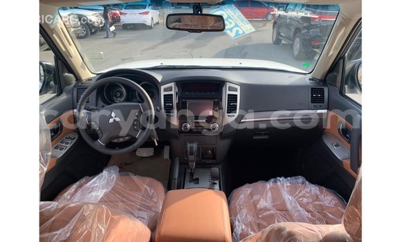Buy Import Mitsubishi Pajero White Car in Import - Dubai in Malawi Buy Import Mitsubishi Pajero White Car in Import - Dubai in Malawi