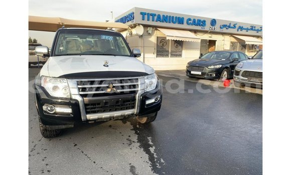 Buy Import Mitsubishi Pajero Black Car in Import - Dubai in Malawi Buy Import Mitsubishi Pajero Black Car in Import - Dubai in Malawi