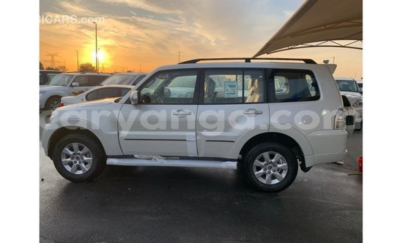 Buy Import Mitsubishi Pajero Black Car in Import - Dubai in Malawi Buy Import Mitsubishi Pajero Black Car in Import - Dubai in Malawi