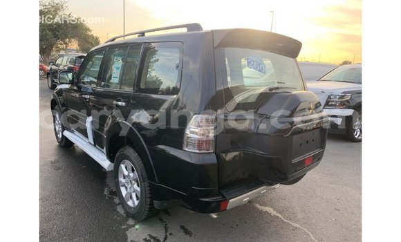 Buy Import Mitsubishi Pajero Black Car in Import - Dubai in Malawi Buy Import Mitsubishi Pajero Black Car in Import - Dubai in Malawi