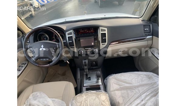 Buy Import Mitsubishi Pajero Black Car in Import - Dubai in Malawi Buy Import Mitsubishi Pajero Black Car in Import - Dubai in Malawi