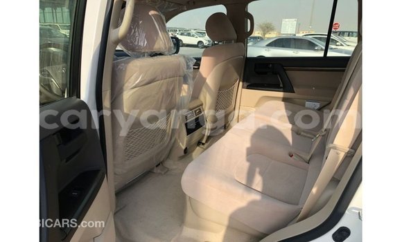Buy Import Toyota Land Cruiser White Car in Import - Dubai in Malawi Buy Import Toyota Land Cruiser White Car in Import - Dubai in Malawi