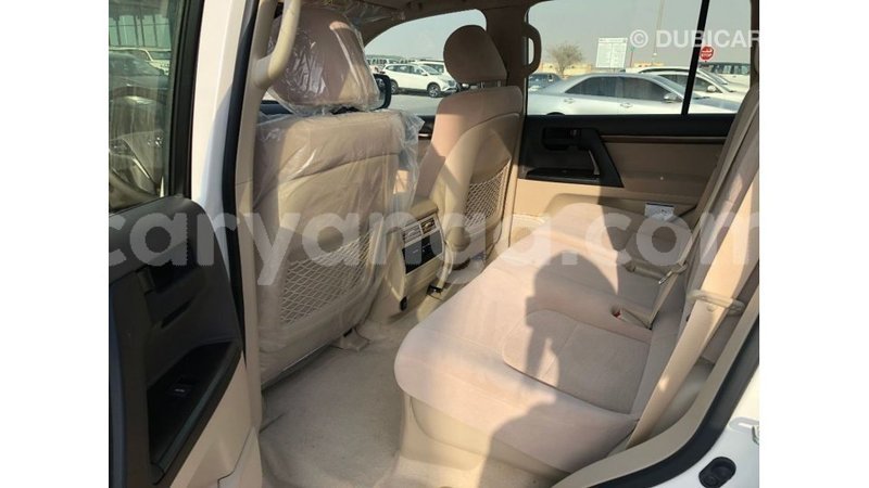 Big with watermark toyota land cruiser malawi import dubai 7698