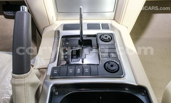 Buy Import Toyota Land Cruiser White Car in Import - Dubai in Malawi Buy Import Toyota Land Cruiser White Car in Import - Dubai in Malawi