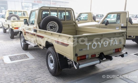Buy Import Toyota Land Cruiser Beige Car in Import - Dubai in Malawi Buy Import Toyota Land Cruiser Beige Car in Import - Dubai in Malawi