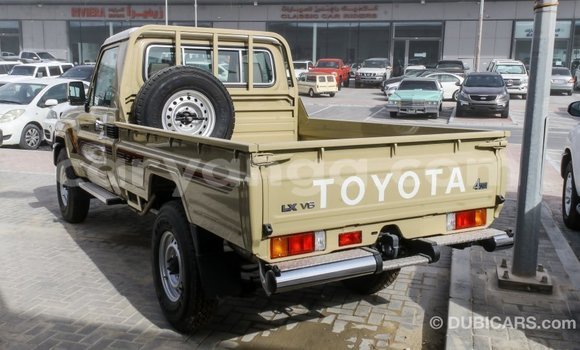 Buy Import Toyota Land Cruiser Beige Car in Import - Dubai in Malawi Buy Import Toyota Land Cruiser Beige Car in Import - Dubai in Malawi