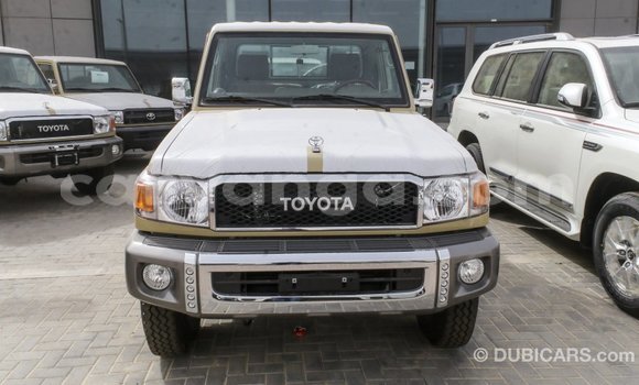 Buy Import Toyota Land Cruiser Beige Car in Import - Dubai in Malawi Buy Import Toyota Land Cruiser Beige Car in Import - Dubai in Malawi