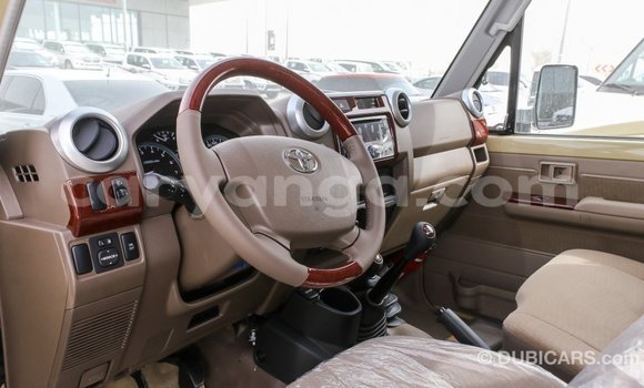 Buy Import Toyota Land Cruiser Beige Car in Import - Dubai in Malawi Buy Import Toyota Land Cruiser Beige Car in Import - Dubai in Malawi