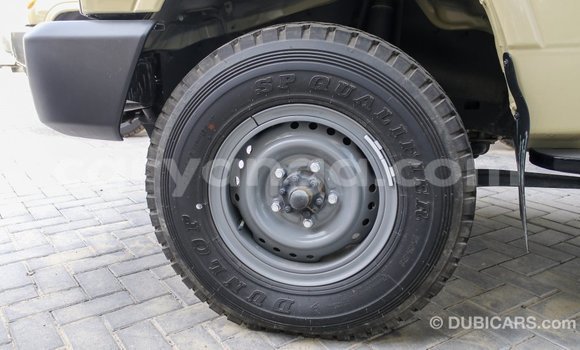 Buy Import Toyota Land Cruiser Beige Car in Import - Dubai in Malawi Buy Import Toyota Land Cruiser Beige Car in Import - Dubai in Malawi